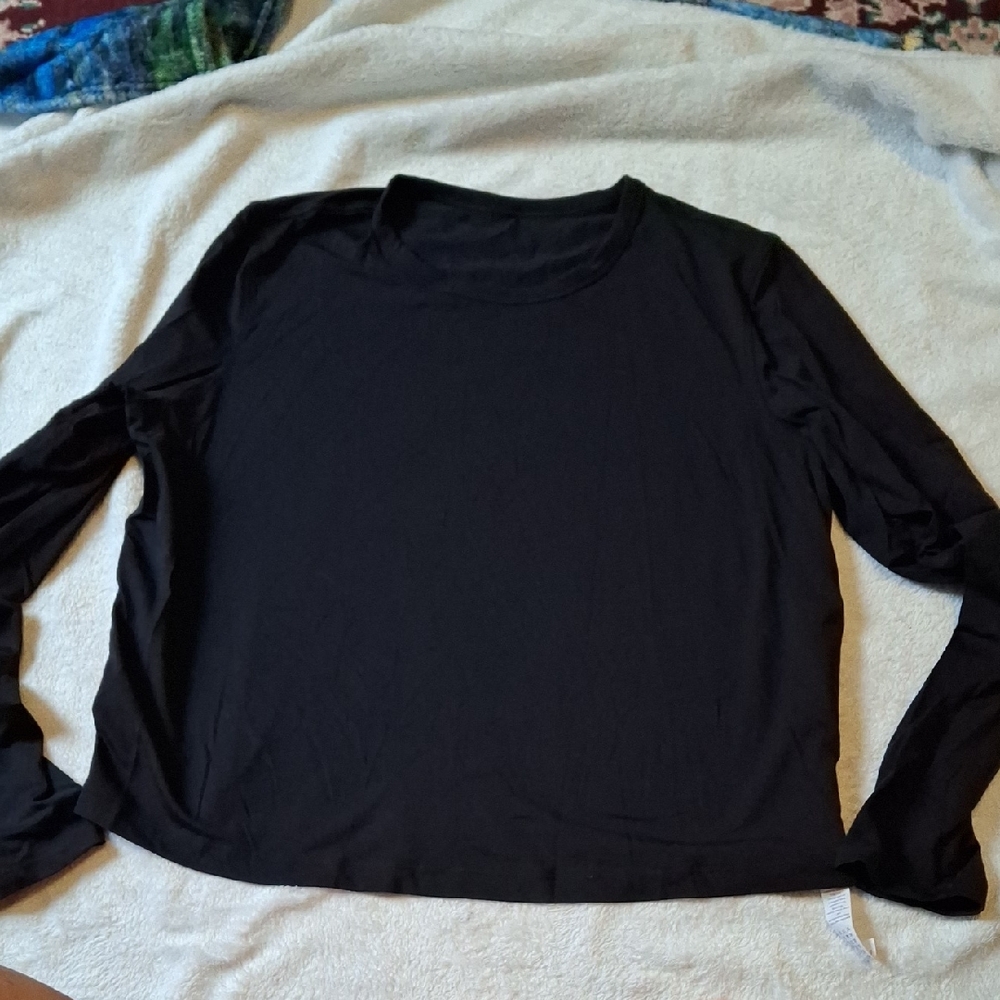 CRZ YOGA Classic Black Long Sleeve Tee NWOT (Can290)
